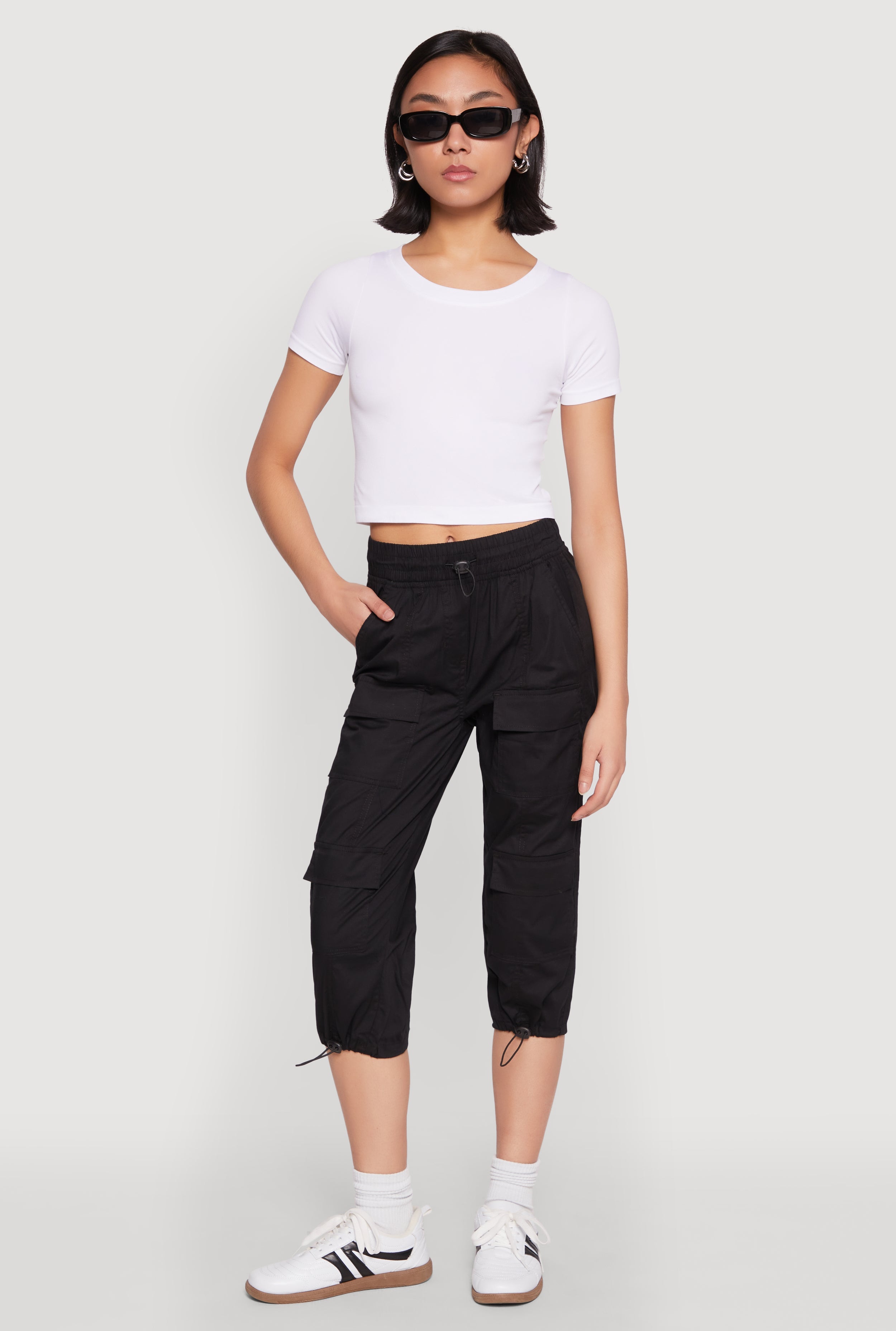 Toggle Drawstring Hem Cargo Capris