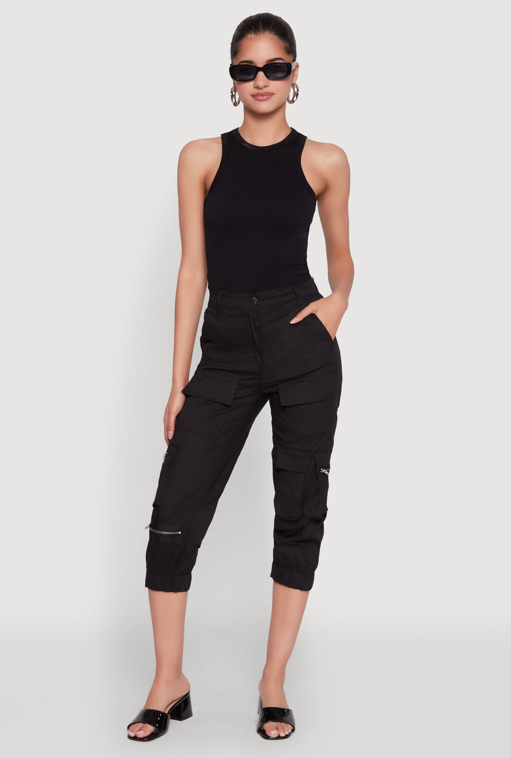 Zip Detail Capri Cargo Pants