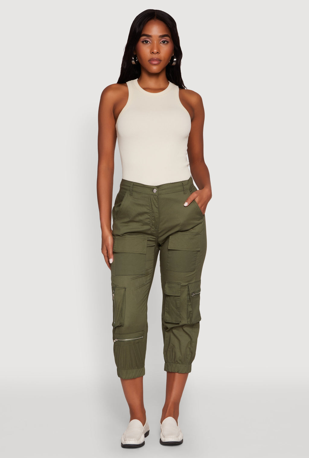 Zip Detail Capri Cargo Pants