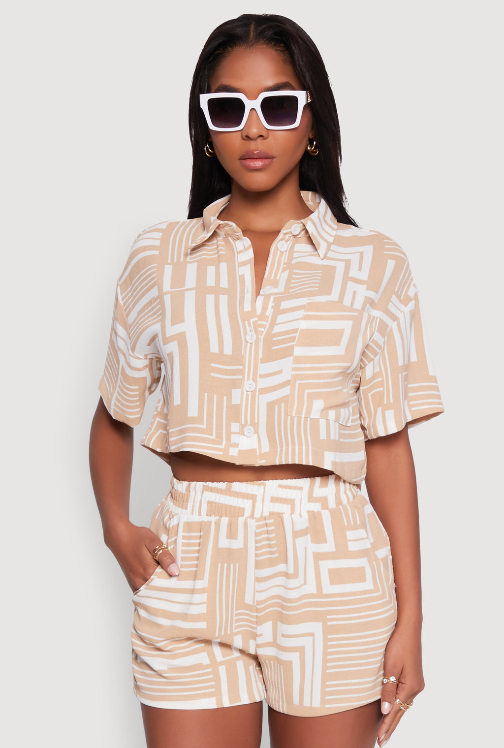 Crepe Knit Geometric Print Cropped Shirt