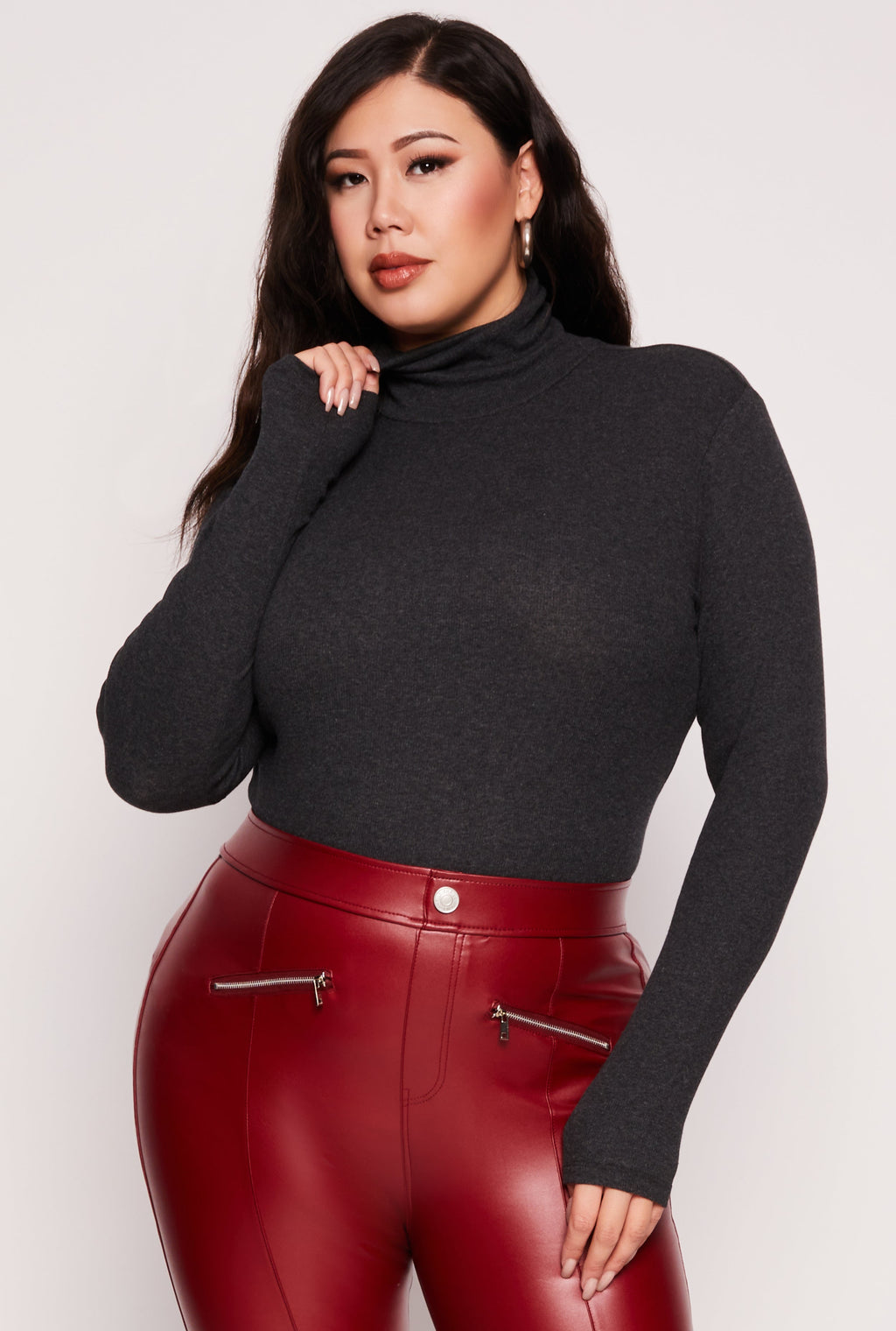 Plus Size Ribbed Knit Long Sleeve Turtleneck Top
