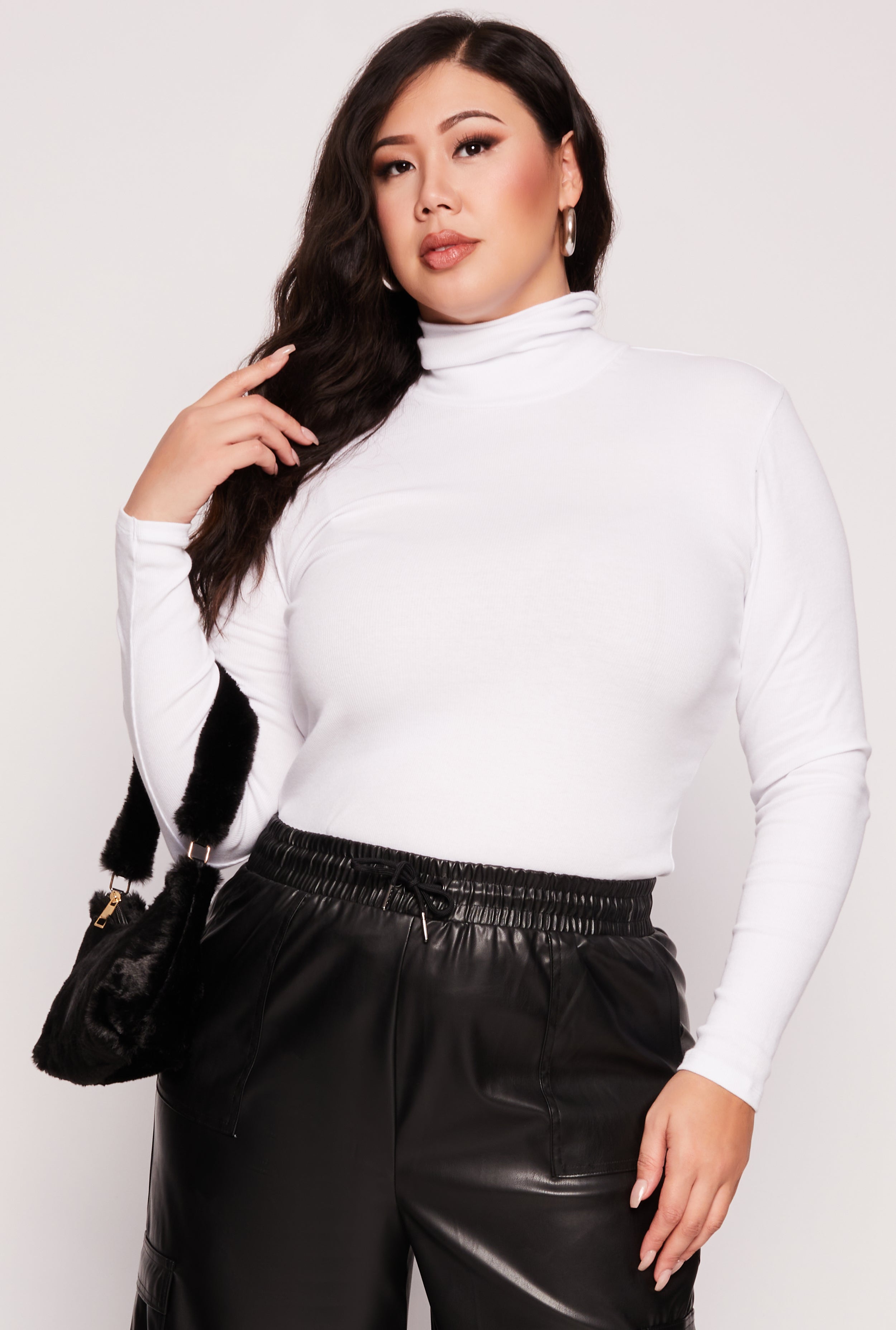 Plus Size Ribbed Knit Long Sleeve Turtleneck Top
